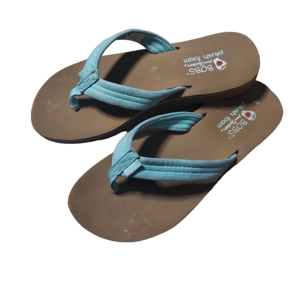 8 Bob's teal flip flops - Picture 4 of 5